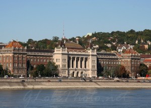 Budapesti Műszaki és Gazdaságtudományi Egyetem központi épülete